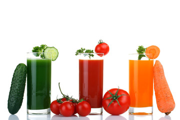 Fototapeta na wymiar Fresh vegetable juices isolated on white