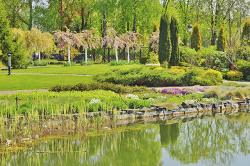 Фрагмент озера в парке © ais60