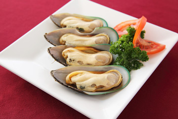Raw mussels