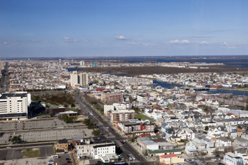 Obraz premium Looking Down at the City