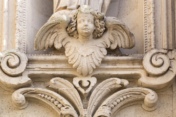 Angelo in pietra leccese