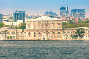 Fototapeta na wymiar Dolmabahce Palace in the background of modern Istanbul