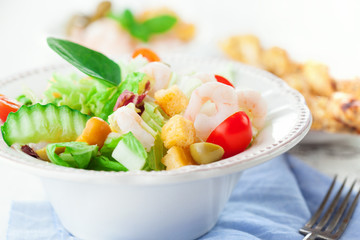 Healthy salad with shrimps