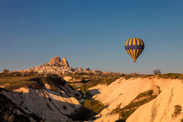 balloon with tourists over Cappadocia, Turkey