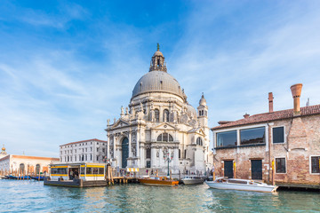 Fototapeta na wymiar Grand Canal and Basilica Santa Maria della Salute in Venice, Ita