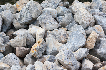 tas de pierres sur chantier
