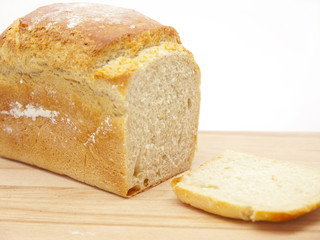white spelt bread