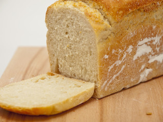 white spelt bread