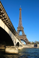Eiffel Tower / View of the Eiffel Tower in Paris