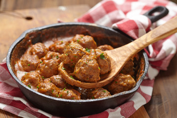 Meatballs with tomato sauce