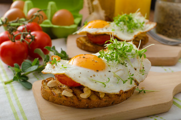 Healthy dinner panini toast, egg and vegetable