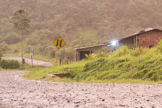 casa en el camino