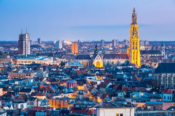 Crédence de cuisine en verre imprimé Anvers Antwerp cityscape at dusk