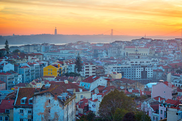 Fototapeta premium Lisbon skyline at sunset