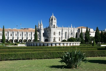 Fototapeta na wymiar Jerónimos Monastery in Lisbon, Portugal
