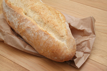 forma di pane su tavolo di legno