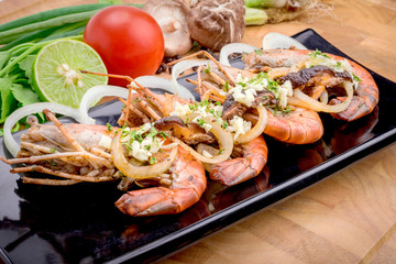 Baked shrimp in a bowl