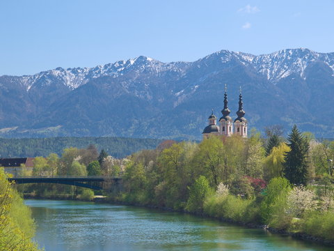 Die Drau bei Perau / Villach / K&auml;rnten / &Ouml;sterreich