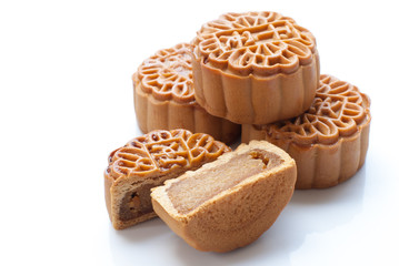 Mid-Autumn Festival moon cake on wooden board