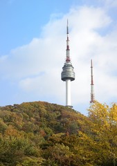 Fototapeta premium Seoul Tower on Namsan mountain