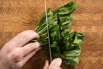Cutting Spinich
