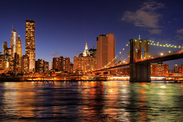 Fototapeta na wymiar New York City Brooklyn Bridge at night