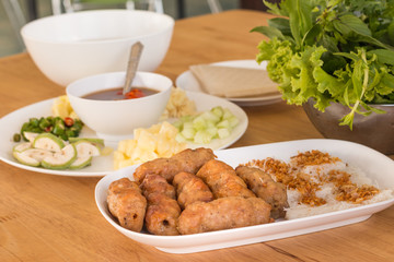 Vietnamese Meatball Wraps, Nam Neung, Vietnamese food