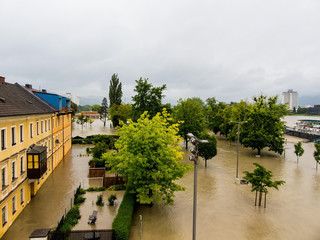 Fototapeta na wymiar Hochwasser 2013, Linz, Österreich