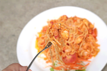 Shrimp spaghetti with sauc on dish