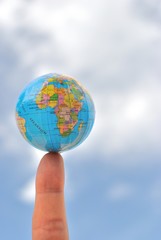 La Terra sulla punta di un dito