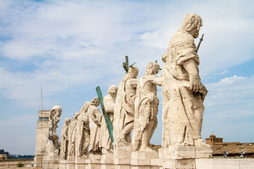 Obraz premium statue at St. Peter's Square