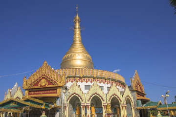 Fototapeta premium ヤンゴンのカバーエー・パヤー