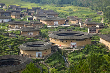 初渓村の円形集合住宅群・ 福建土楼 © san724