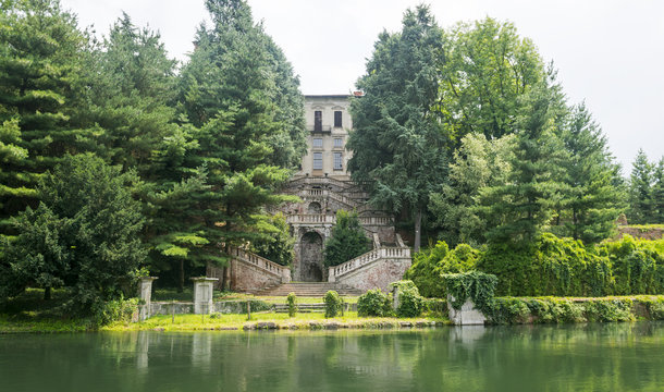 Naviglio Grande (Milan, Italy)