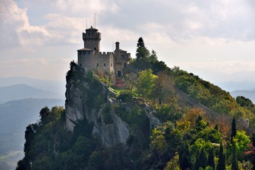 Fototapeta na wymiar San Marino, Cesta