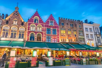 Fotobehang Brugge Mooie nacht op het marktplein, Brugge - België