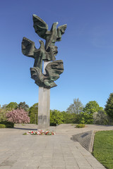 Pomnik czynu polaków | Szczecin | jasne Błonia