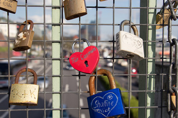 Wenn sich Paare die Liebe schwören