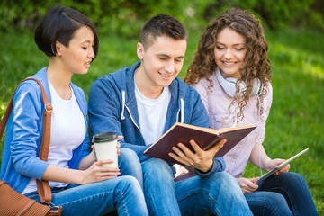 Fototapeta premium Students outdoors