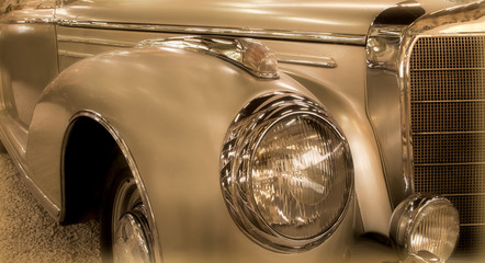 Oldtimer in Gold