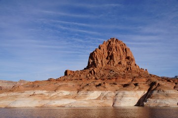Fototapeta premium A cliff on the Lake Power bank.