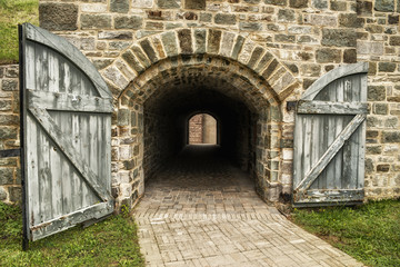 Obraz na płótnie Canvas Old tunnel of stone