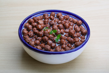 Chocolate cereal balls