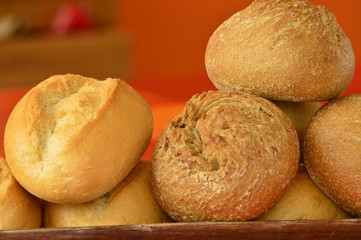 wheat and rye rolls
