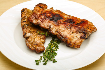 Roasted pork ribs