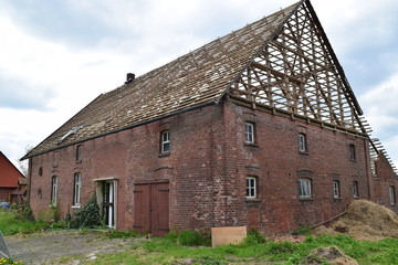 Fototapeta na wymiar Ruine eines Bauernhauses