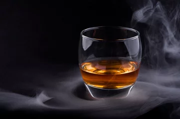 Photo sur Plexiglas Alcool Whisky glass