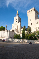 Fototapeta na wymiar Palais des Papes à Avignon
