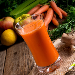 freshly squeezed carrot juice