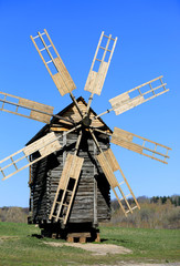 Fototapeta na wymiar old windmill